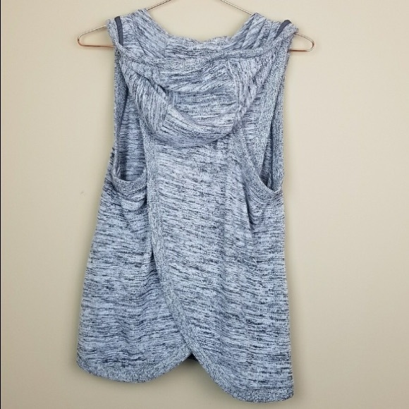 Athleta blissful balance techie open back xs vest - Picture 6 of 6